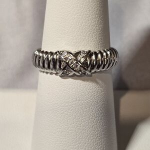 Elegant Silver Women's Ring